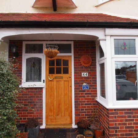 Friendly Home In South London Morden Exterior foto
